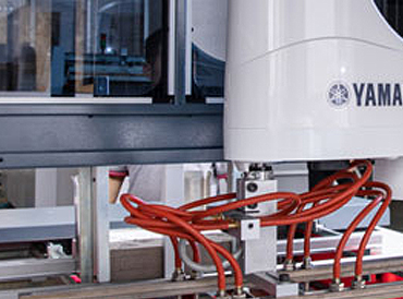 Visual Positioning Case Lining Machine high precision camer vision